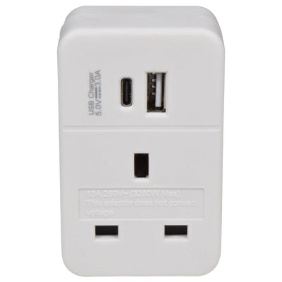 Maplin UK to European Travel Adapter Plug with USB-A / USB-C - White